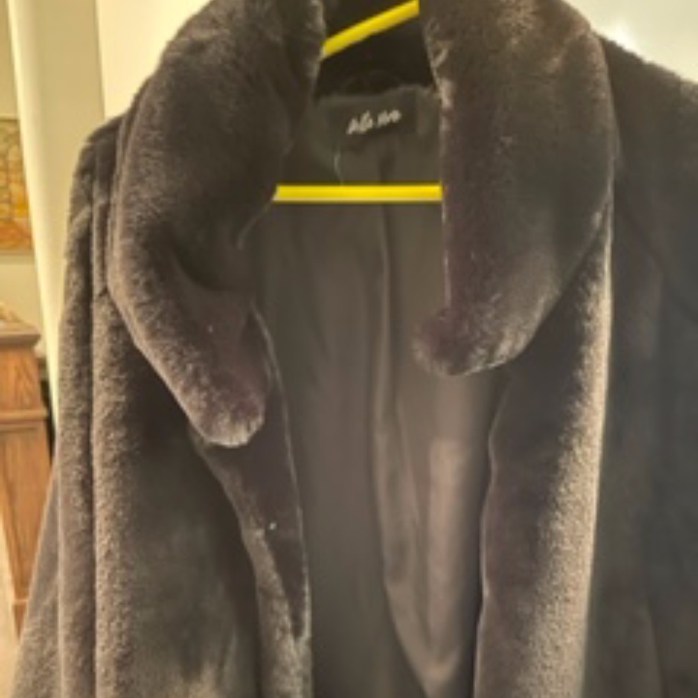 Ladies ultra soft Lush Faux Fur oversized Jacket